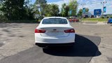 Used 2018 Chevrolet Malibu LT w/ Leather Package image 4