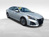 Used 2023 Nissan Altima 2.5 SV image 2