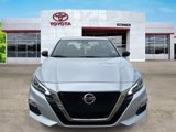 Used 2022 Nissan Altima 2.5 SR image 2