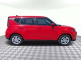 Used 2023 Kia Soul LX image 2