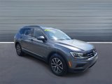 Used 2020 Volkswagen Tiguan SE w/ Panoramic Sunroof Package image 2