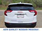 Used 2022 GMC Terrain SLE image 4
