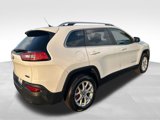 Used 2016 Jeep Cherokee Latitude image 5