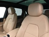 Certified 2023 Porsche Cayenne Platinum Edition image 5