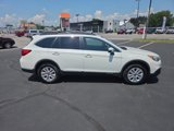 Used 2016 Subaru Outback 2.5i Premium image 2