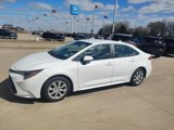 Used 2022 Toyota Corolla LE image 2