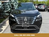Used 2024 Nissan Rogue SV image 2