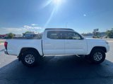 Used 2017 Toyota Tacoma SR5 w/ Tow Package image 5
