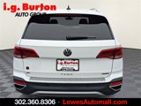 Used 2023 Volkswagen Taos SE w/ Panoramic Sunroof Package image 5