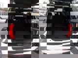 Used 2023 GMC Yukon SLT image 6