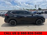 Used 2019 Nissan Rogue SV image 4