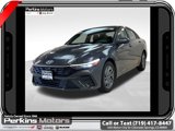 Used 2024 Hyundai Elantra SEL image 3