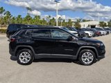 New 2025 Jeep Compass Latitude image 3