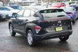 New 2024 Hyundai Kona SE image 3