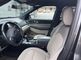 Used 2018 Ford Explorer XLT image 3