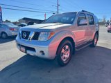Used 2007 Nissan Pathfinder SE image 2