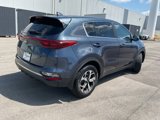 Used 2022 Kia Sportage LX image 3
