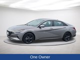 Used 2023 Hyundai Elantra Blue image 3
