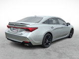 Used 2019 Toyota Avalon XSE image 5