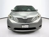 Used 2017 Toyota Sienna LE image 2