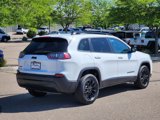 Used 2023 Jeep Cherokee Altitude Lux image 3