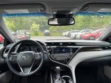 Used 2018 Toyota Camry XLE image 6