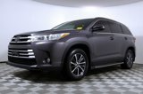 Used 2019 Toyota Highlander XLE image 2