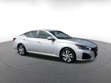 Used 2023 Nissan Altima 2.5 S image 2