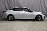 Used 2024 Nissan Altima 2.5 SV image 3