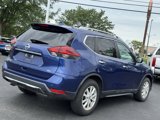 Used 2019 Nissan Rogue SV image 2