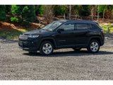 Used 2022 Jeep Compass Latitude image 3