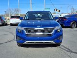 Used 2023 Kia Seltos LX image 2