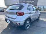 New 2025 Hyundai Venue SEL image 5