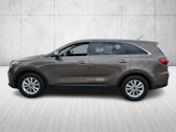 Used 2019 Kia Sorento LX image 4
