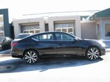 Used 2021 Nissan Altima 2.5 SR w/ SR Premium Package image 3