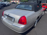 Used 2005 Lincoln Town Car Signature image 4