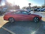 Used 2021 Hyundai Elantra SEL w/ Convenience + Premium Package image 4