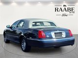 Used 2001 Lincoln Town Car Signature image 5