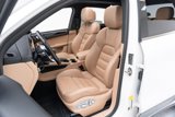 Certified 2021 Porsche Macan S image 5