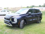Used 2024 Mitsubishi Outlander SE image 5