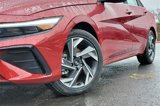Used 2025 Hyundai Elantra SEL image 4