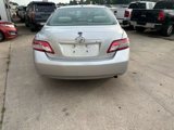 Used 2010 Toyota Camry LE image 4