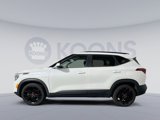 Used 2023 Kia Seltos EX image 2