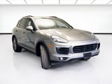 Used 2015 Porsche Cayenne S image 3