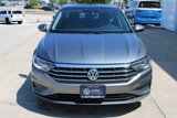 Used 2019 Volkswagen Jetta SE image 2