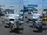 Used 2017 Ford Expedition XLT image 3