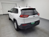 Used 2018 Jeep Cherokee Latitude image 5