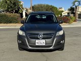 Used 2011 Volkswagen Tiguan SE image 2