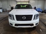 Used 2018 Nissan Titan XD image 2