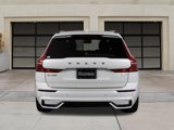 Certified 2022 Volvo XC60 T8 R-Design w/ Advanced Package image 5